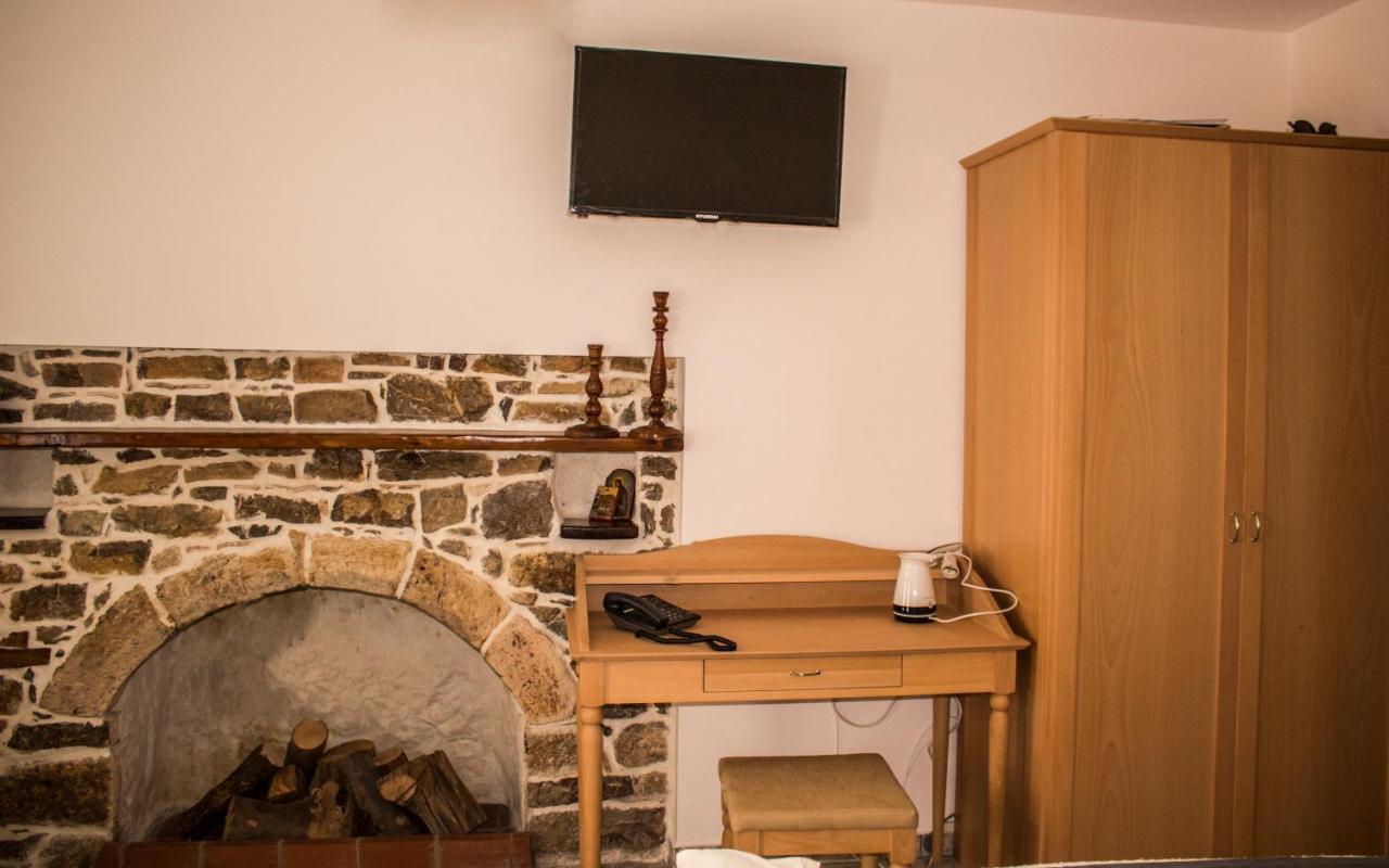 Fardi Residence Guesthouse Самотракі Екстер'єр фото